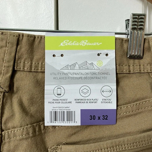 NWT Eddie  Bauer Relaxed Fit Utility Cargo Pants 30x32 - Picture 2 of 8
